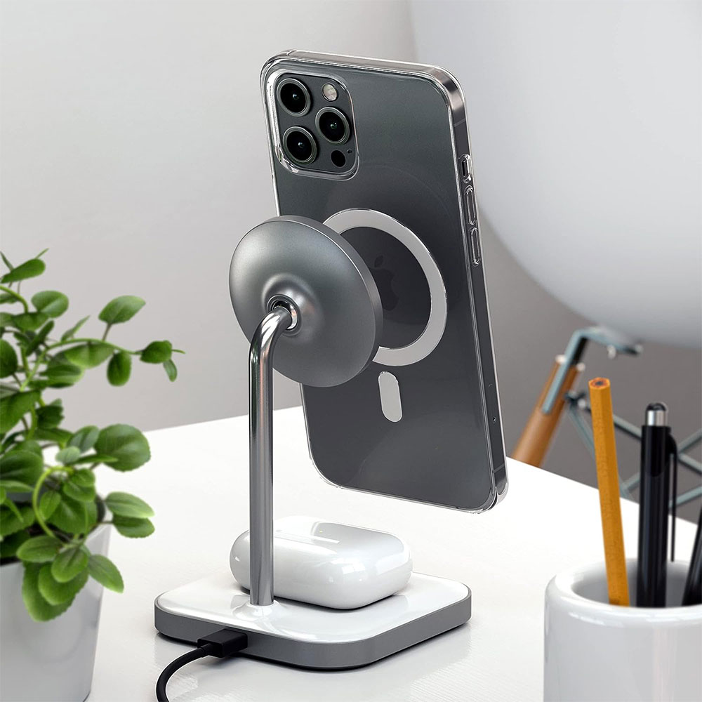 Satechi Aluminum Wireless Charging Stand - Image 3
